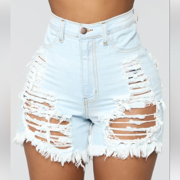 Fashion Nova Pants - Going to the Extreme Bermudas- Light Blue Wash